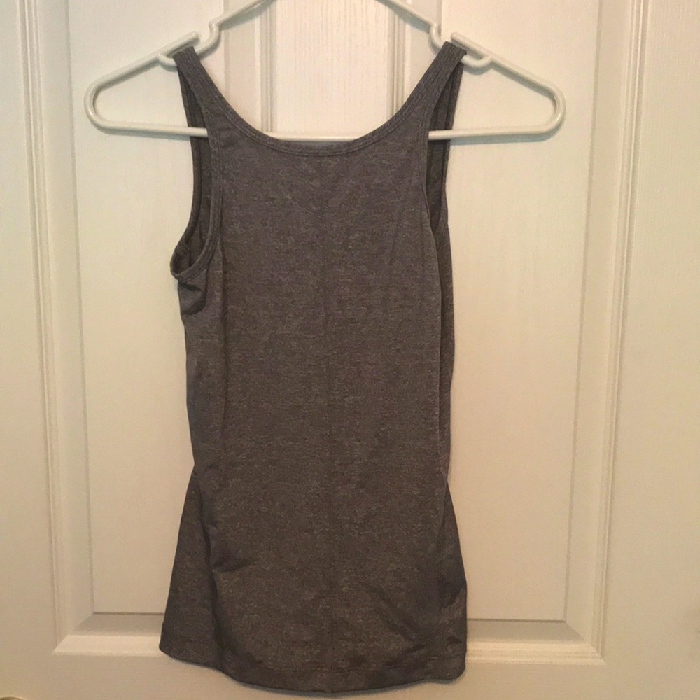 Lululemon stretch top. So flattering!!! Love the fabric!